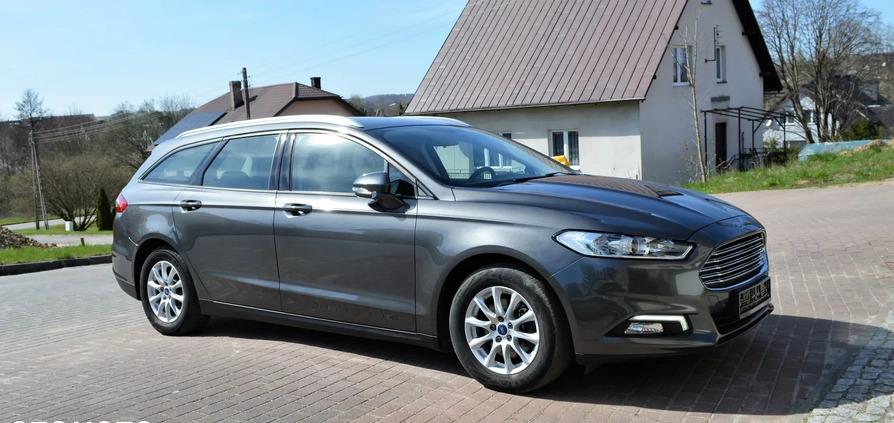 Ford Mondeo cena 52500 przebieg: 222000, rok produkcji 2017 z Kalety małe 232